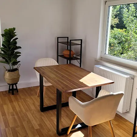 In Very Apartment